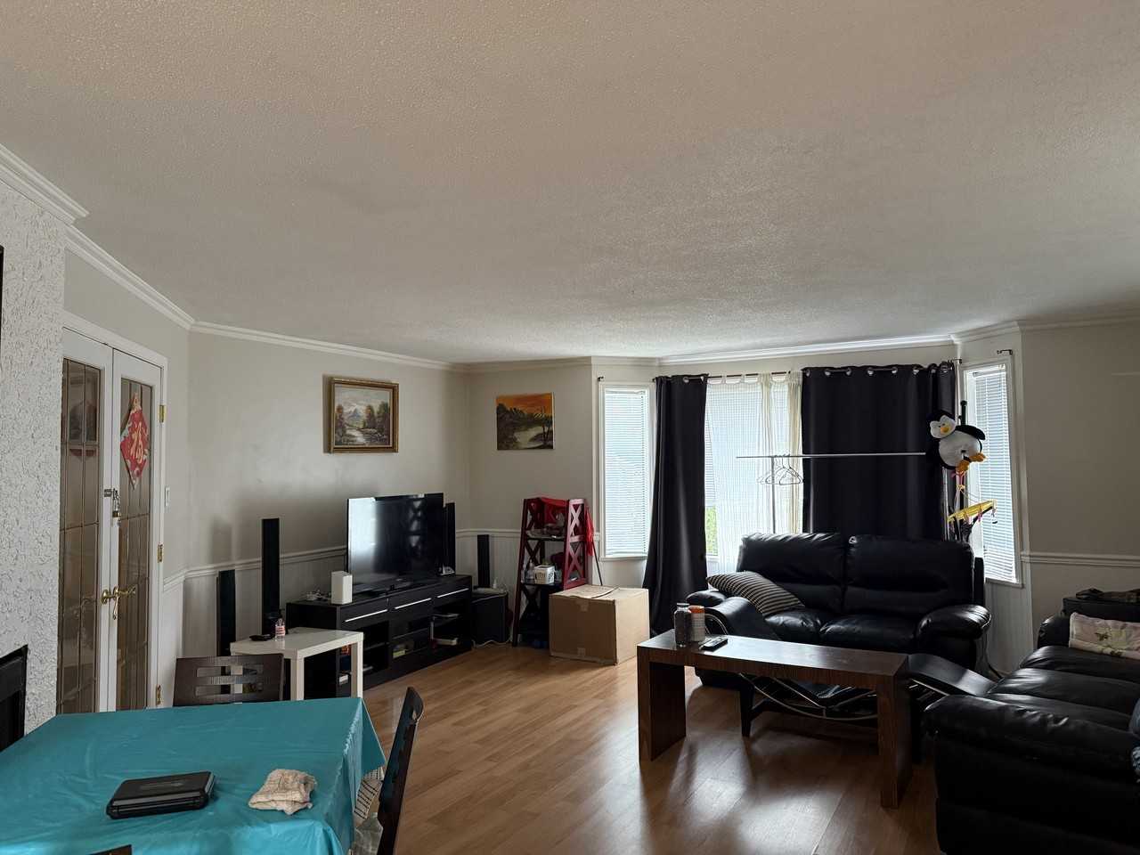 5715 Royal Oak Ave #1 - Photo 5 of 12
