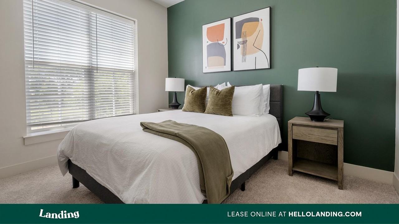 900 N. Tryon - Photo 3 of 50
