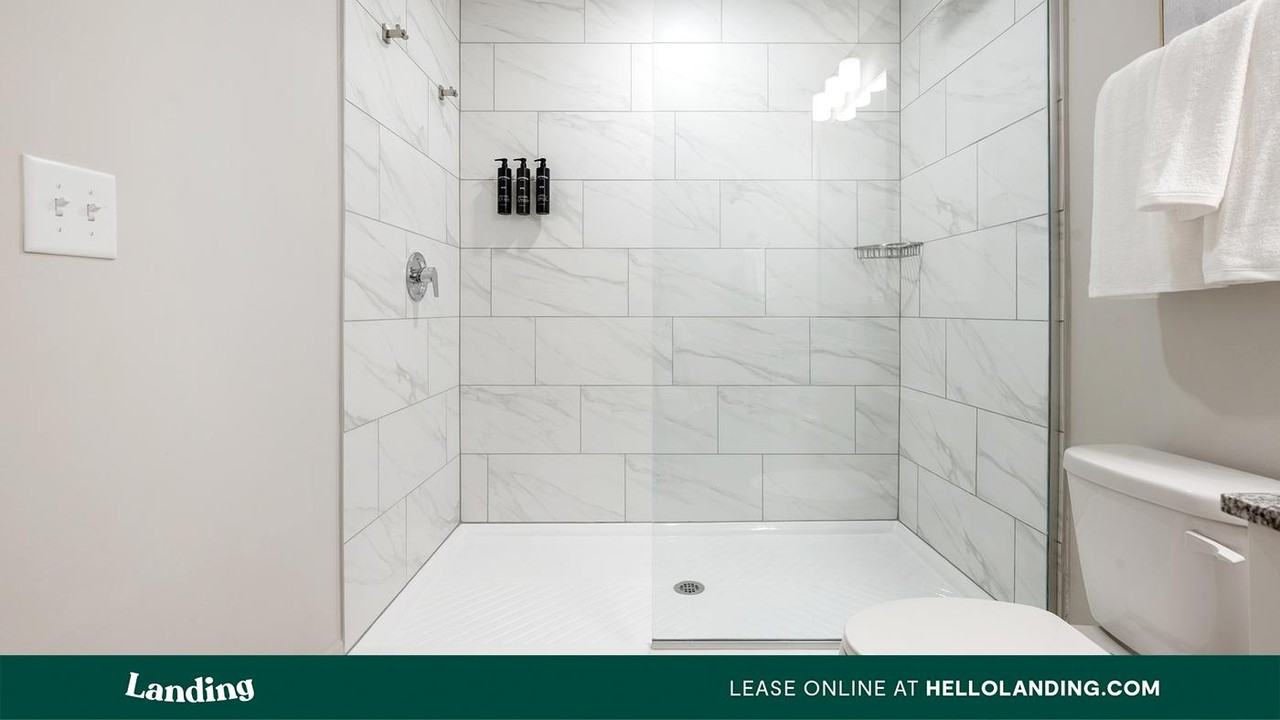 900 N. Tryon - Photo 6 of 50