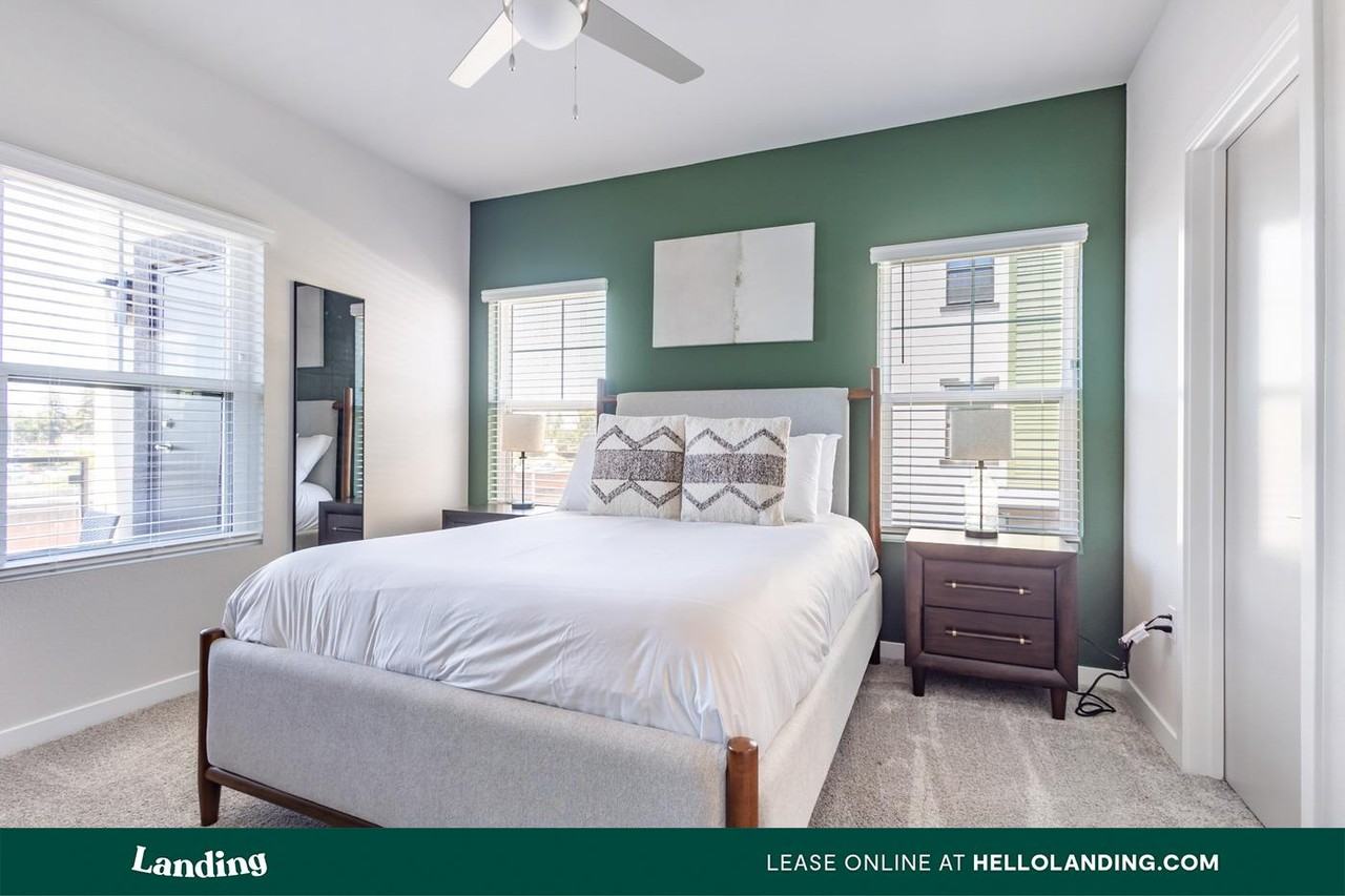 561 Renaissance Way - Photo 5 of 50