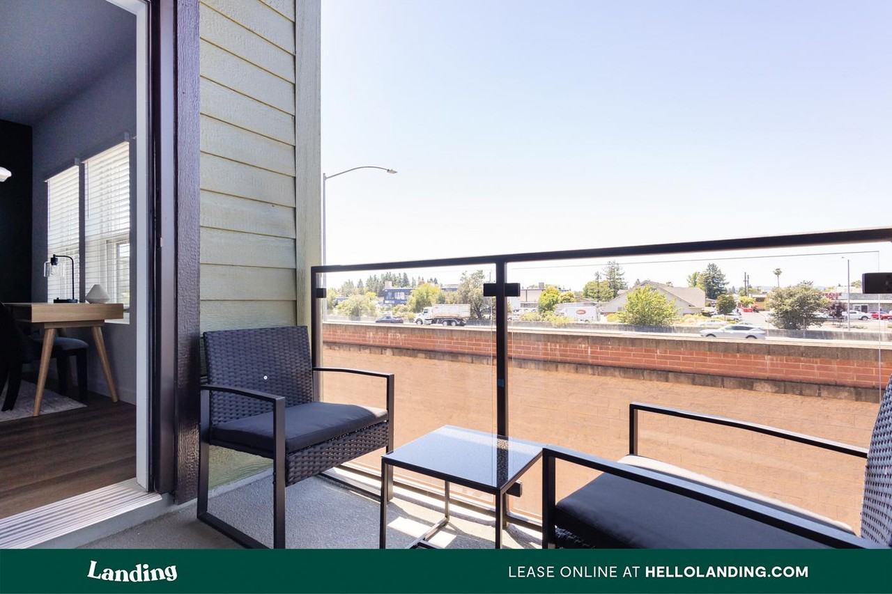 561 Renaissance Way - Photo 6 of 50