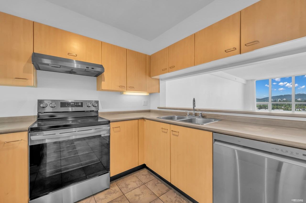 1148 Heffley Crescent #1406 - Photo 4 of 24