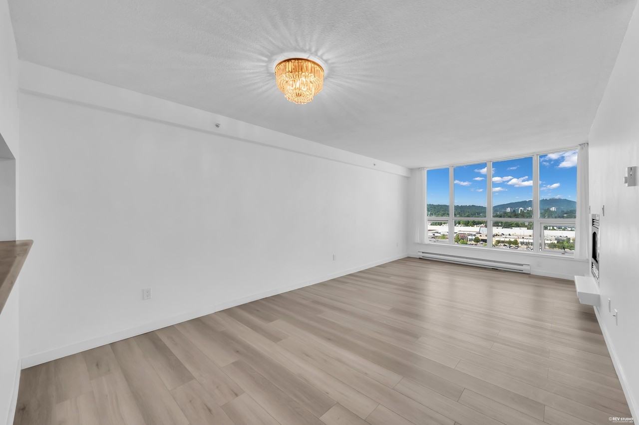 1148 Heffley Crescent - Photo 8