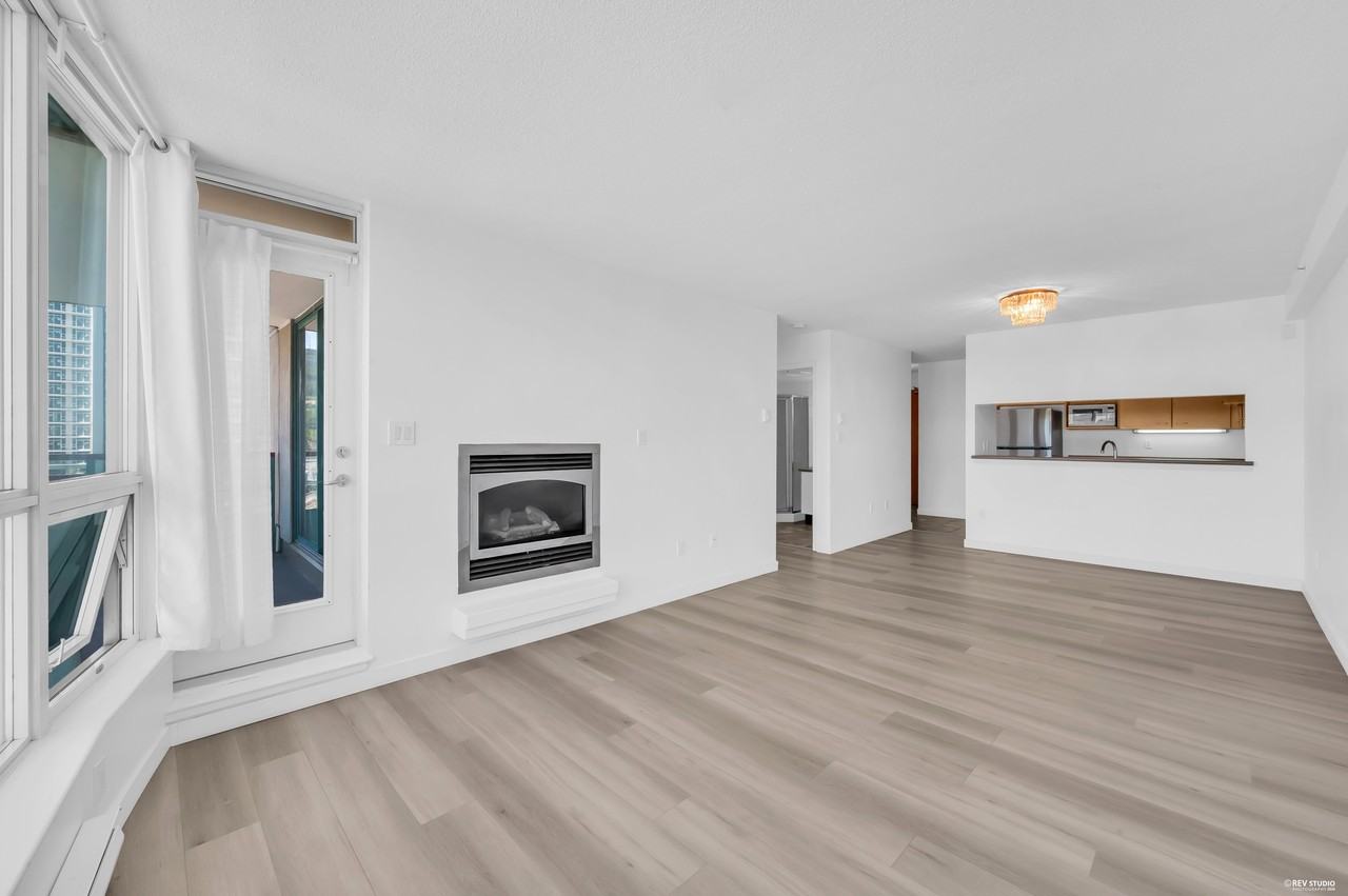 1148 Heffley Crescent - Photo 10