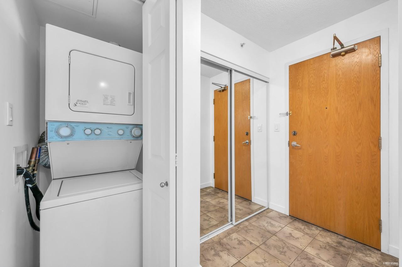 1148 Heffley Crescent - Photo 22