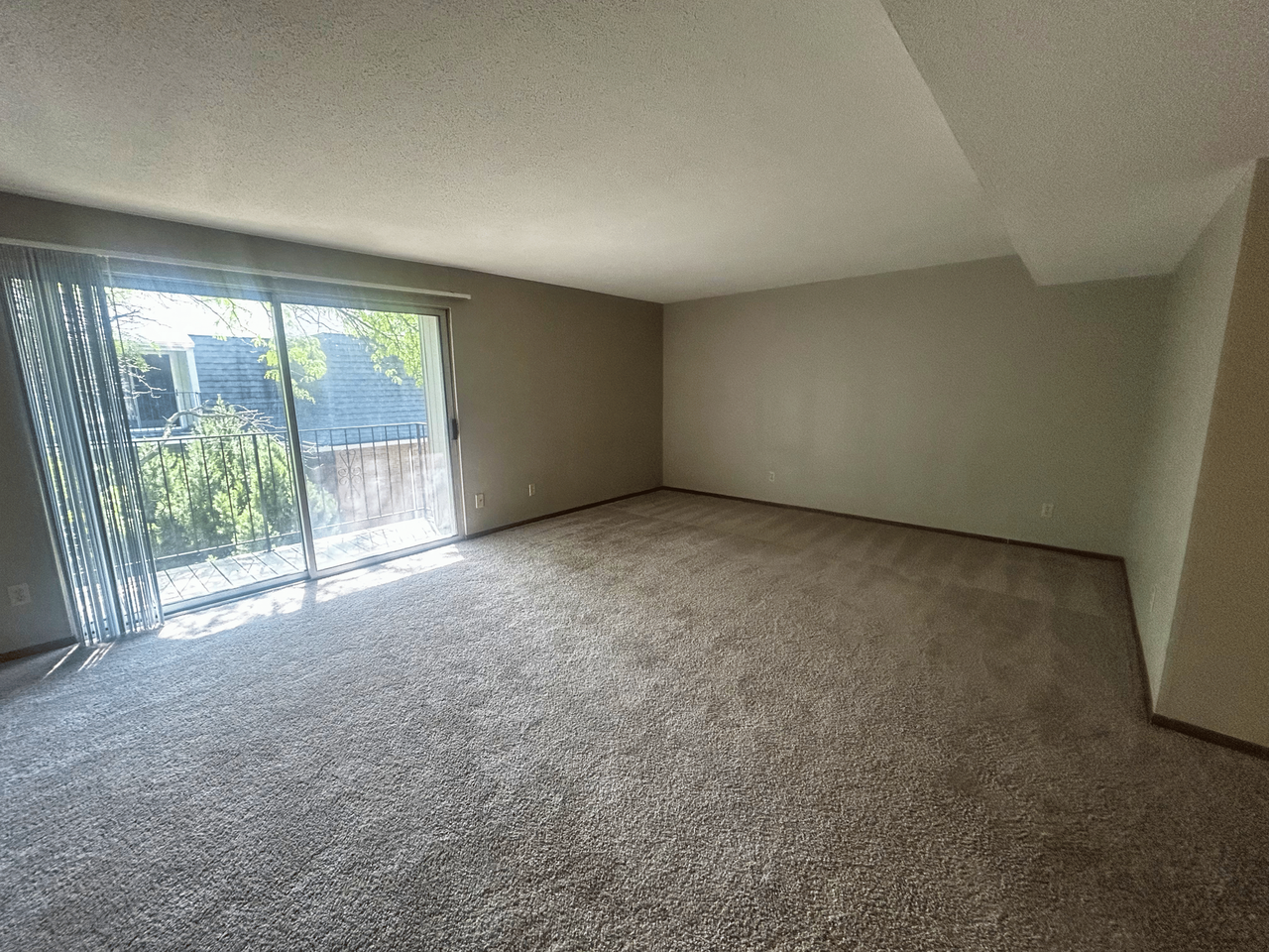 Kellogg Place Apartments - Photo 2 of 14