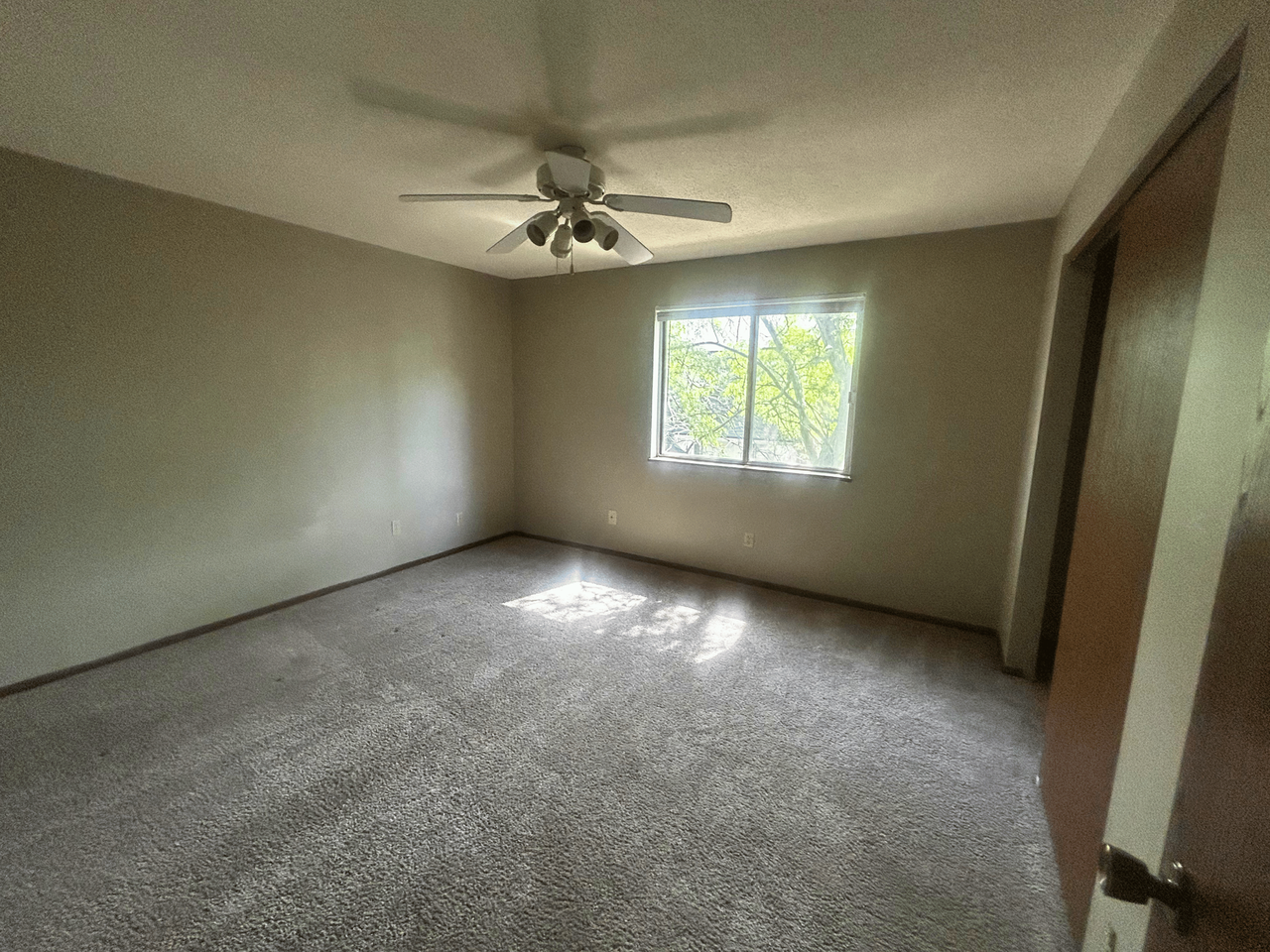Kellogg Place Apartments - Photo 3 of 14
