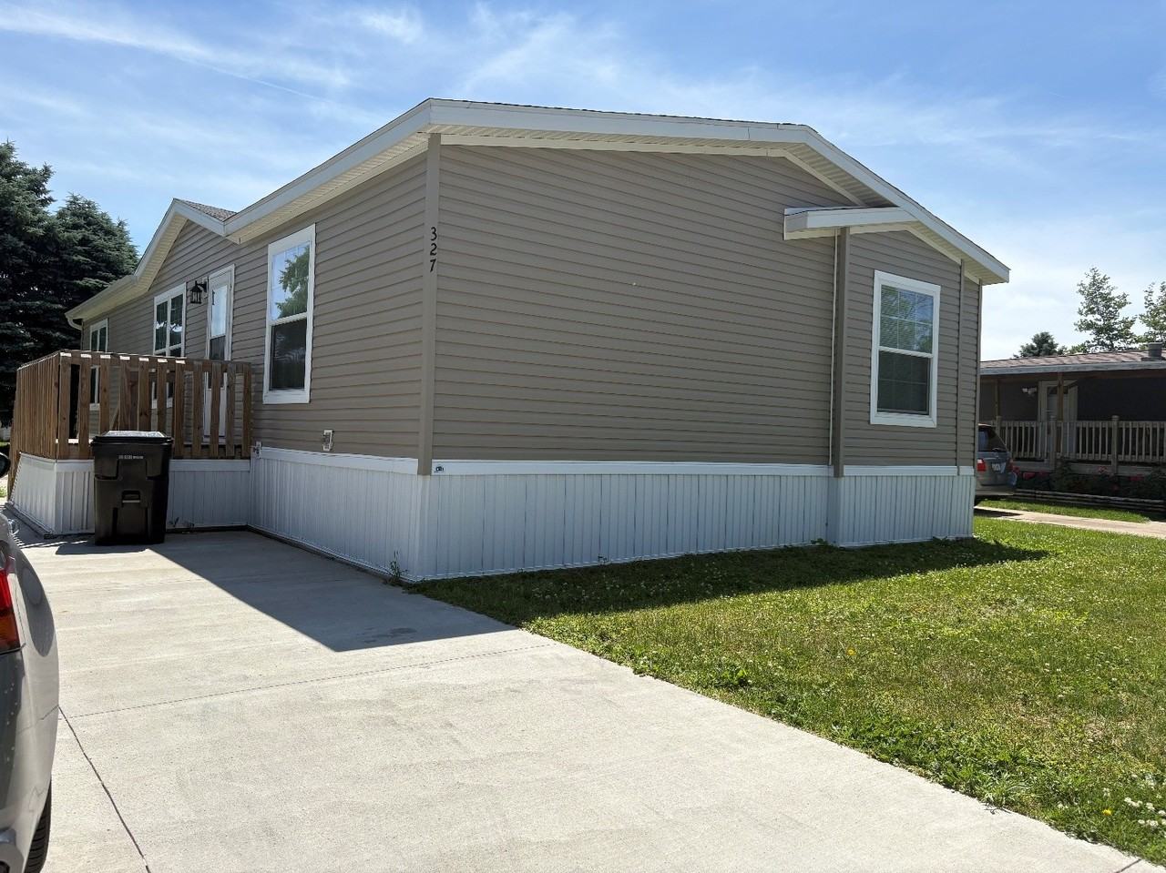 327 Se Green Park Cir #A8