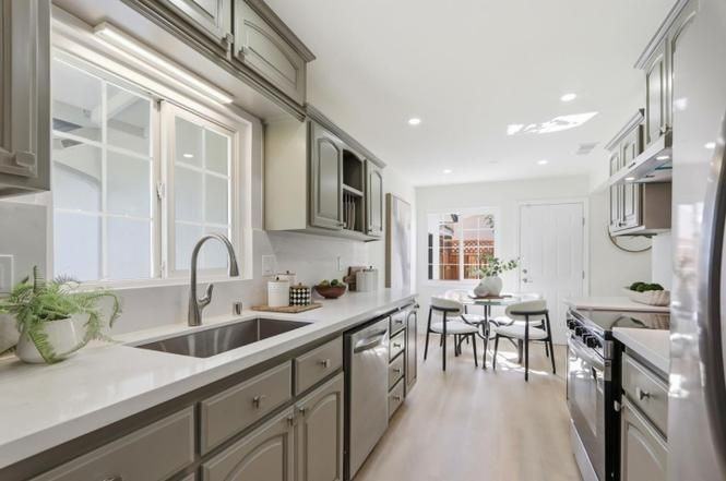 1091 W Latimer Ave - Photo 7 of 27
