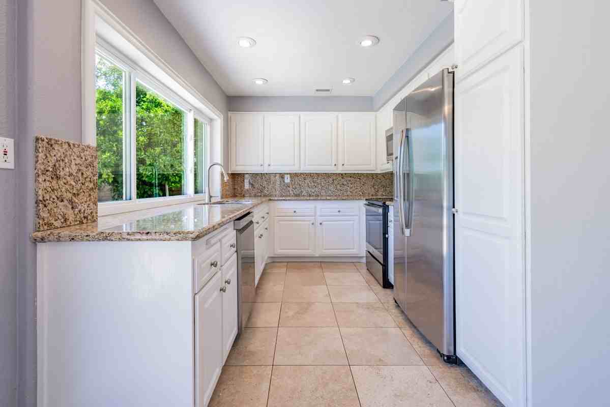2358 Shergra Pl - Photo 3 of 5
