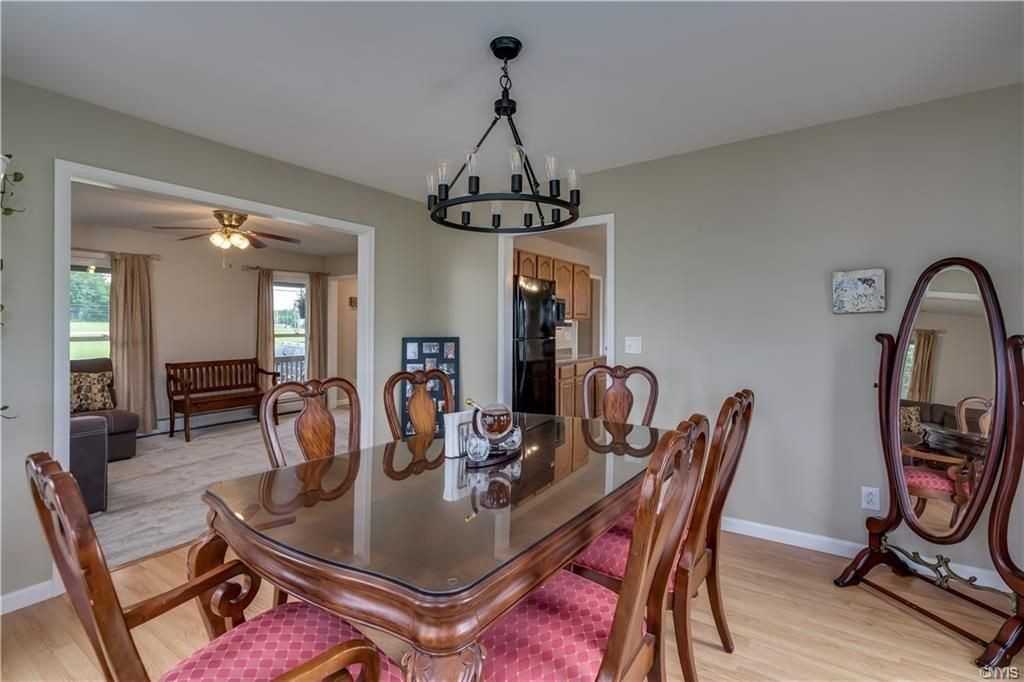 26202 Lafave Rd - Photo 6 of 18