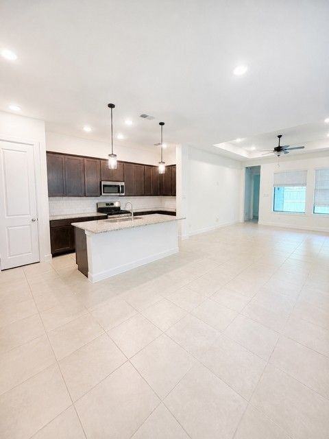 10602 William Park Dr - Photo 4 of 9