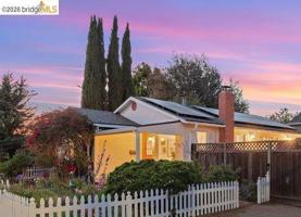 featured image of 737 Dartshire Way