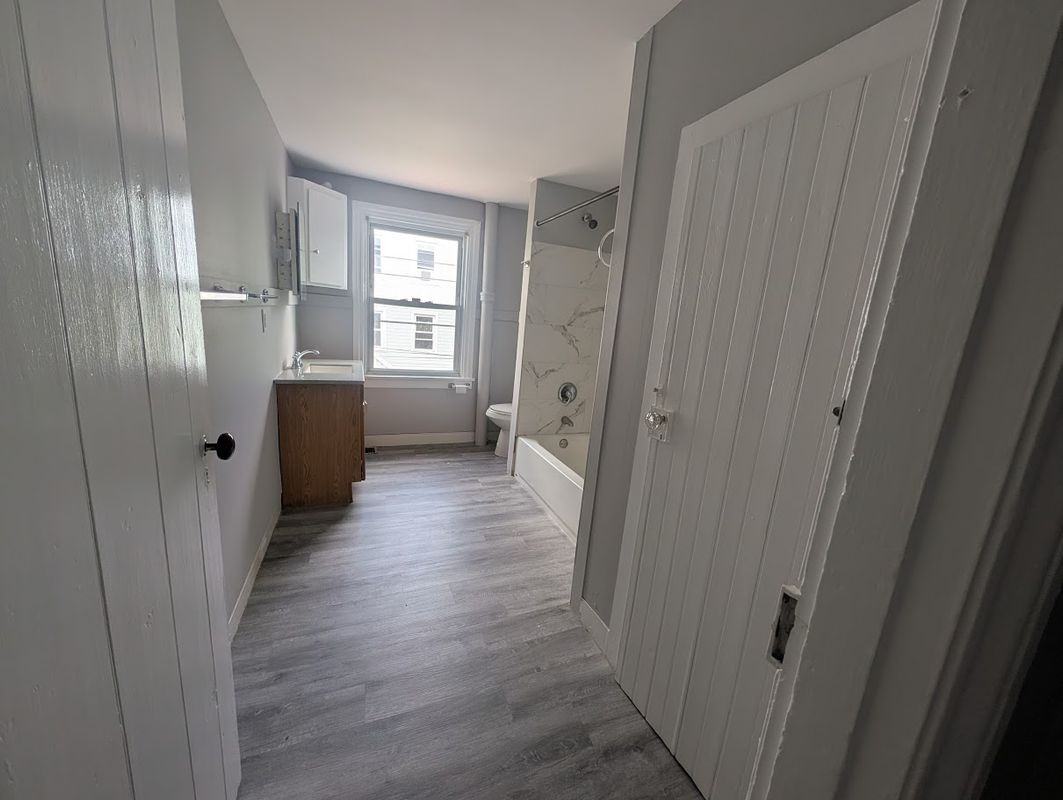 10 Randall St - Photo 3 of 10