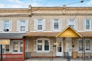 featured image of 1016 Potter St