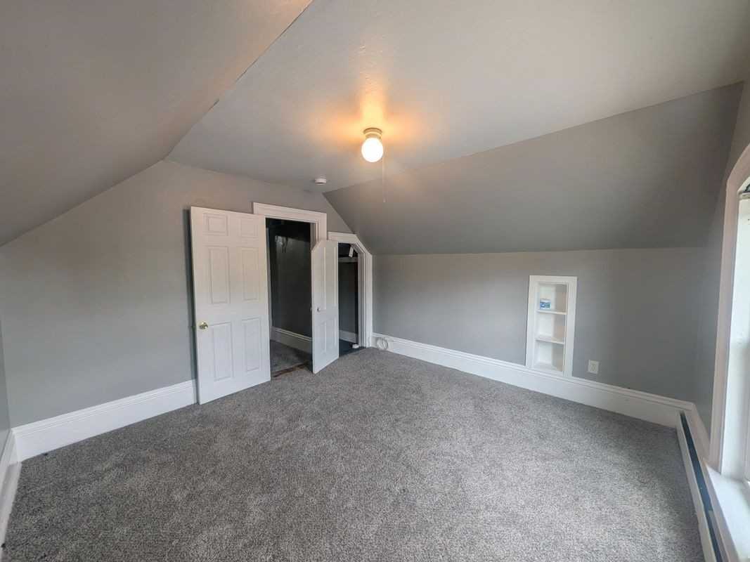1 Green St - Photo 3 of 6