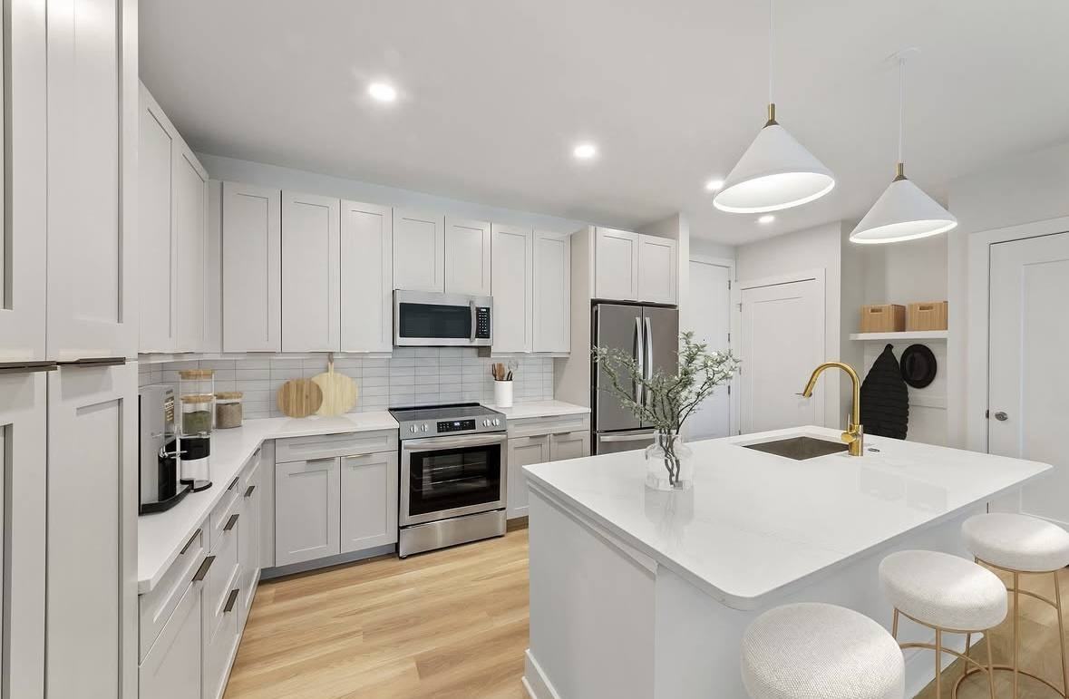 5251 W Tyson Ave - Photo 7 of 13