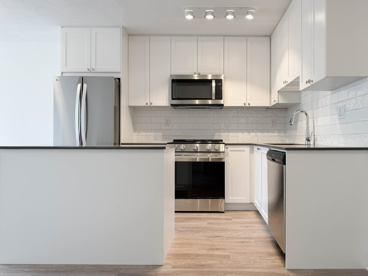 7376 Halifax Street - Photo 6 of 25