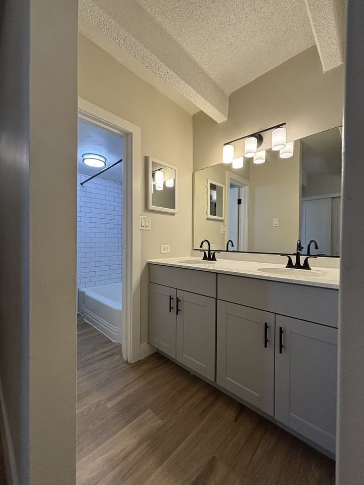 4567 E Yale Ave #203 - Photo 6 of 49