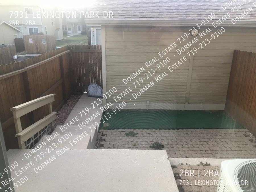 7931 Lexington Park Dr - Photo 2 of 12