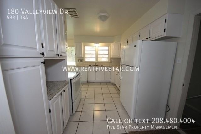 180 Valleyview Dr - Photo 6 of 13