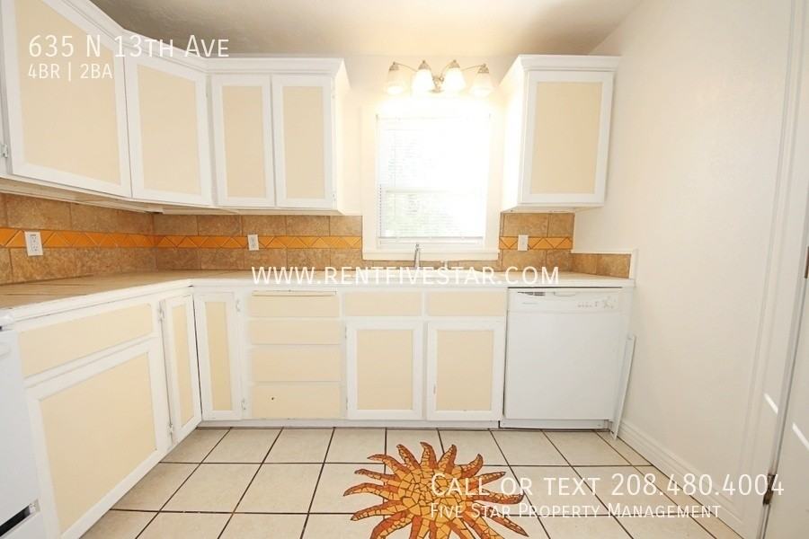 635 N 13th Ave - Photo 4 of 14