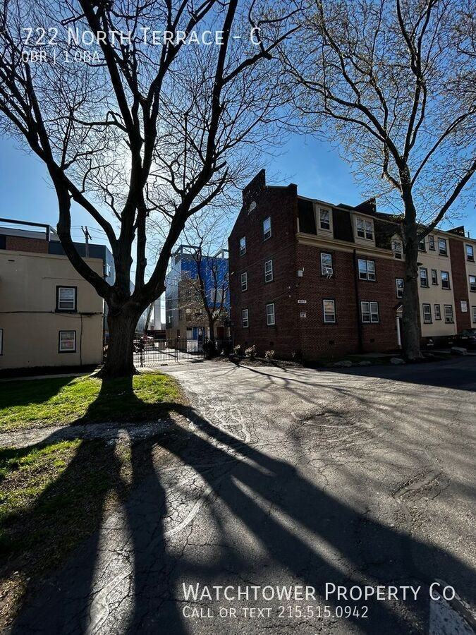 722 North Ter #C - Photo 2 of 26
