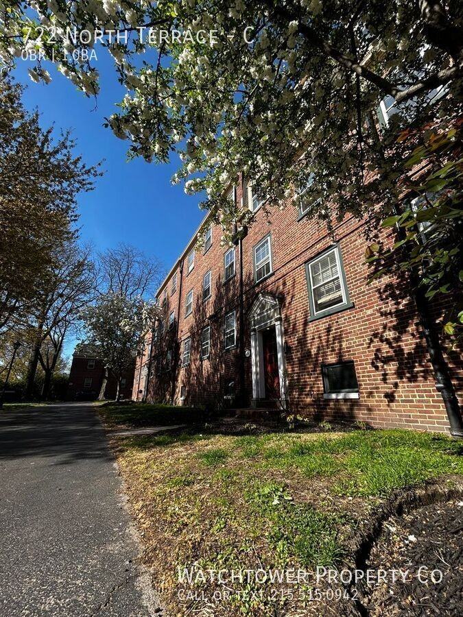 722 North Ter #C - Photo 3 of 26