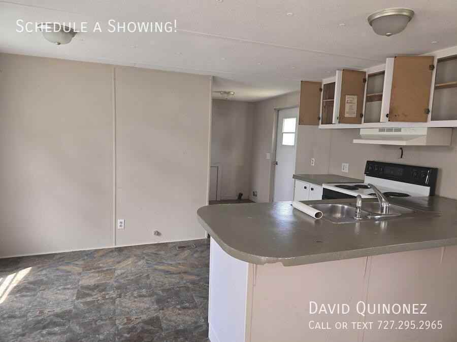 221 Eastwood Dr - Photo 2 of 8