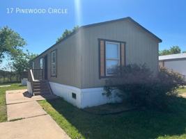 featured image of 17 Pinewood Cir