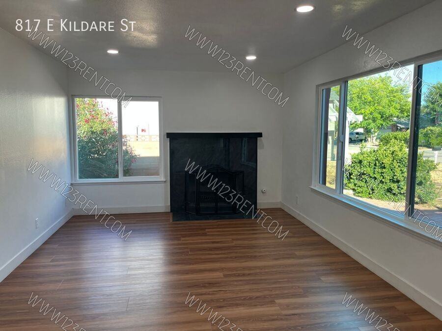 817 E Kildare St - Photo 3 of 26