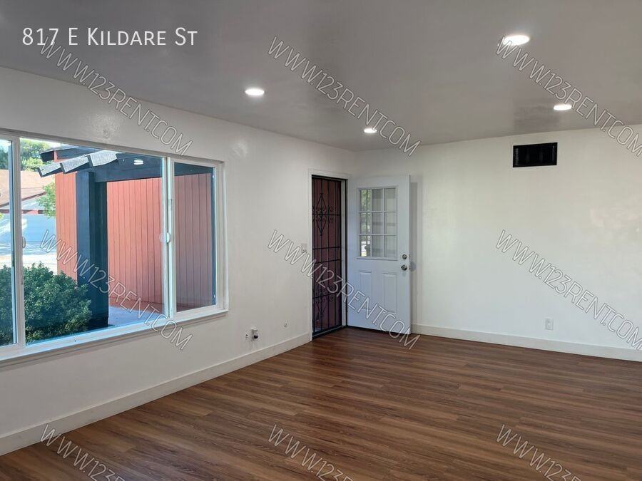 817 E Kildare St - Photo 4 of 26