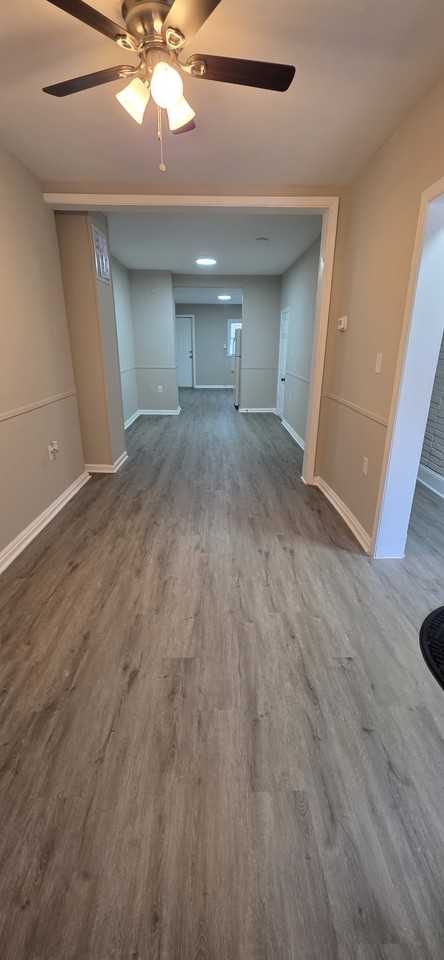 2521 E Madison St - Photo 3 of 11