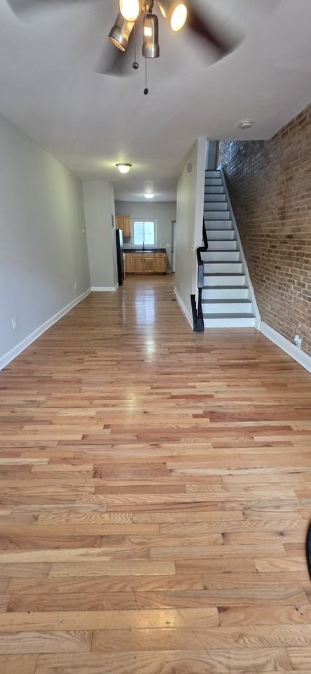 2415 Jefferson St - Photo 4 of 9