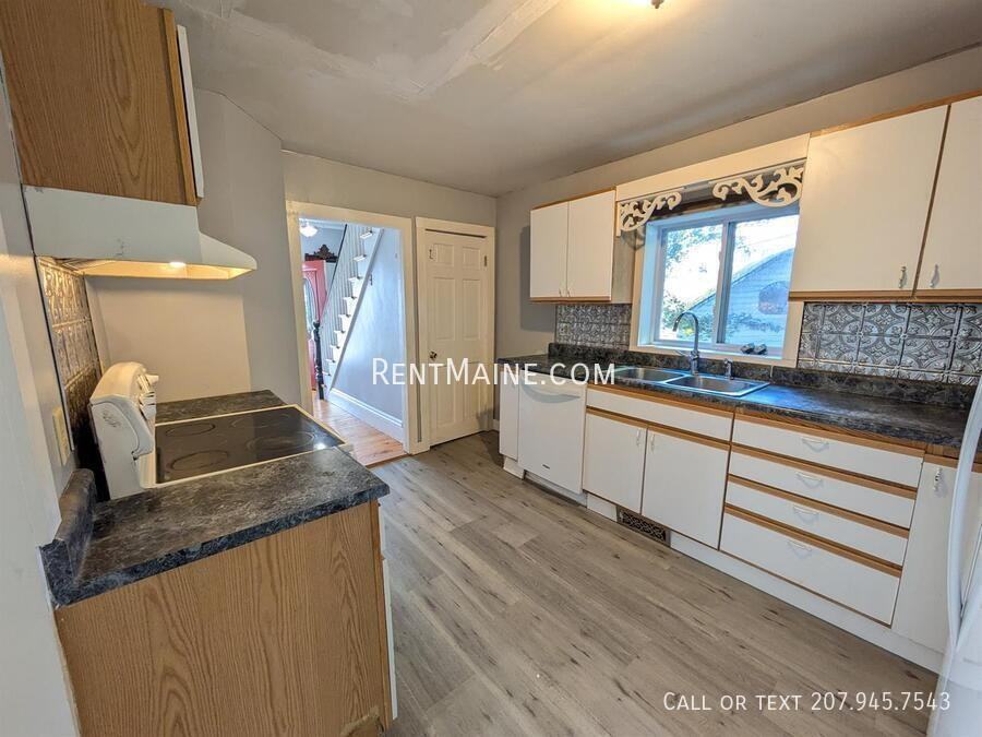 13 6th St - Photo 3 of 29