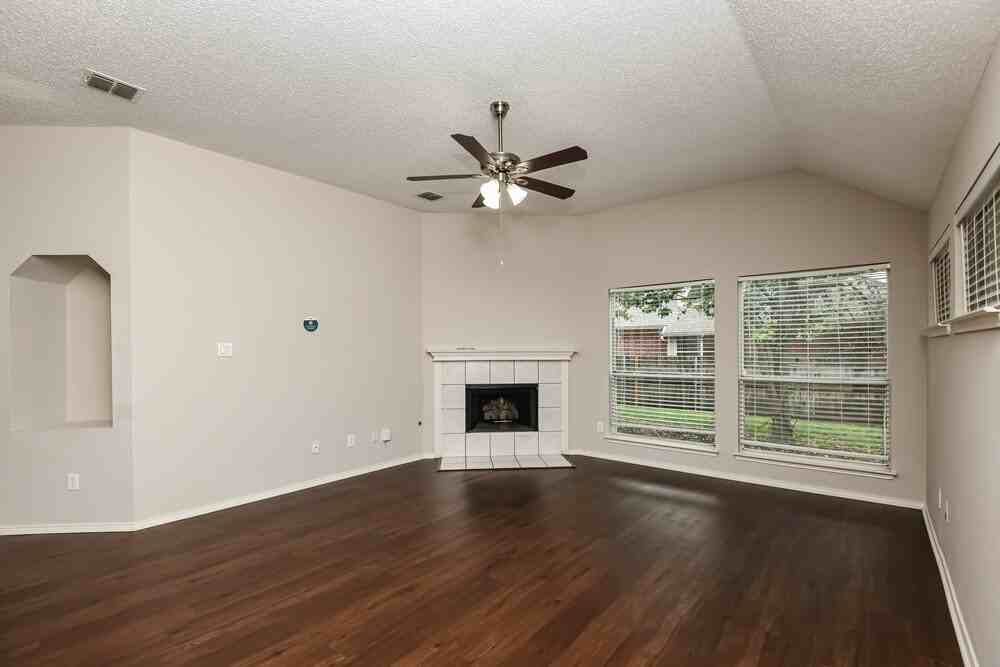 4336 Estes Park Rd - Photo 4 of 19