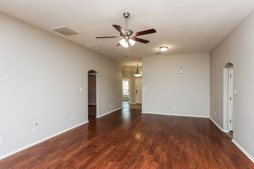 4525 Grainland Ct - Photo 5 of 16