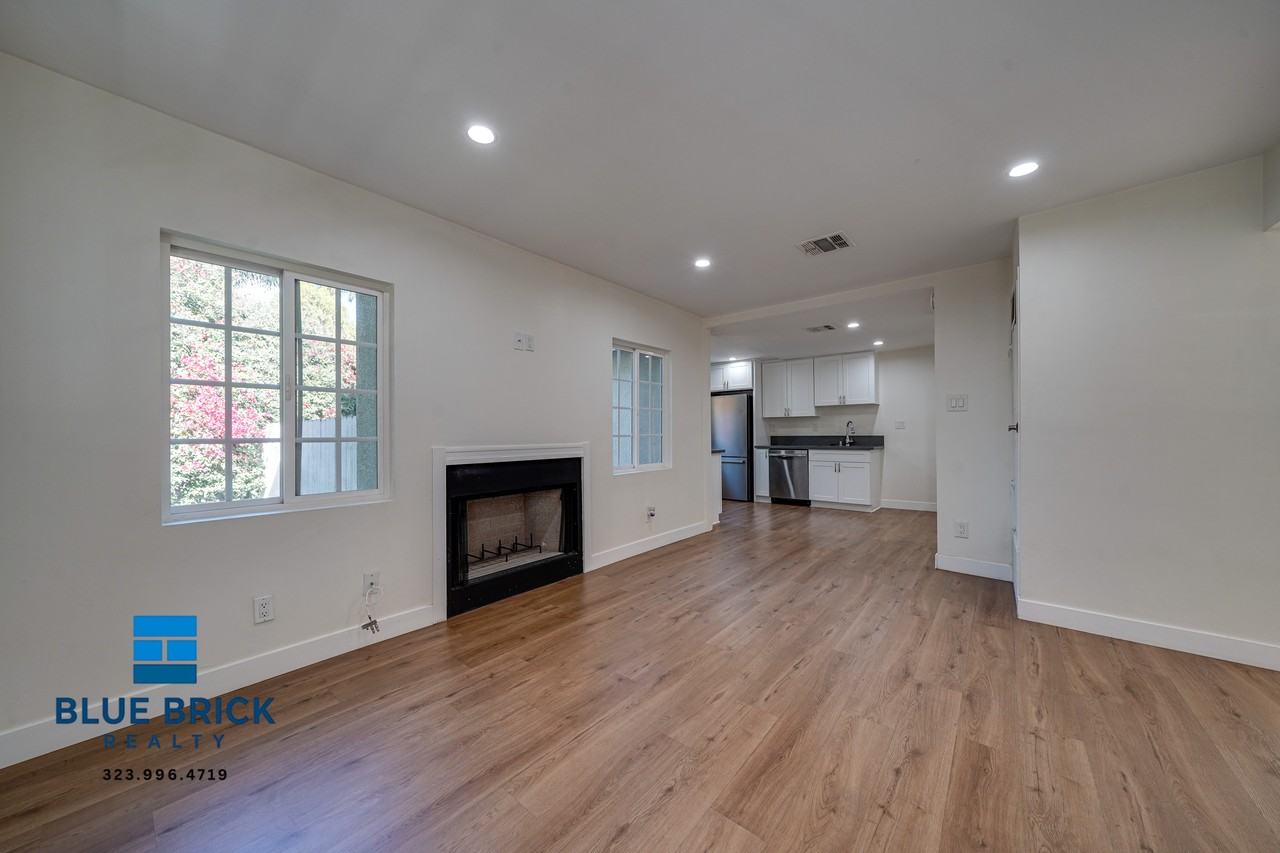 6182 Yolanda Ave - Photo 4 of 25