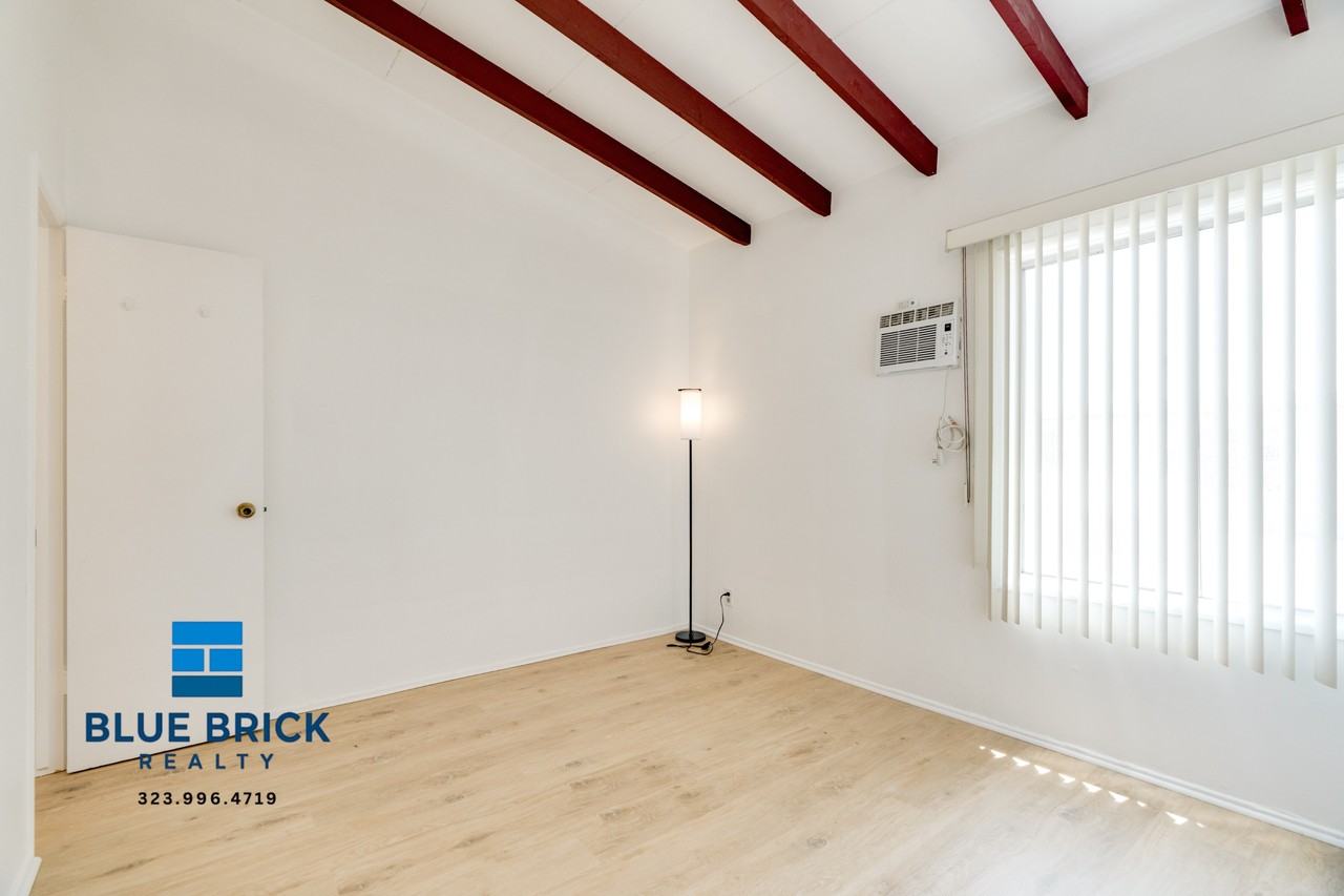 7910 Willis Ave #4 - Photo 4 of 16