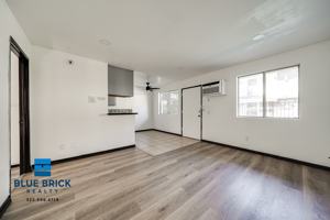 featured image of 8204 Langdon Ave #9