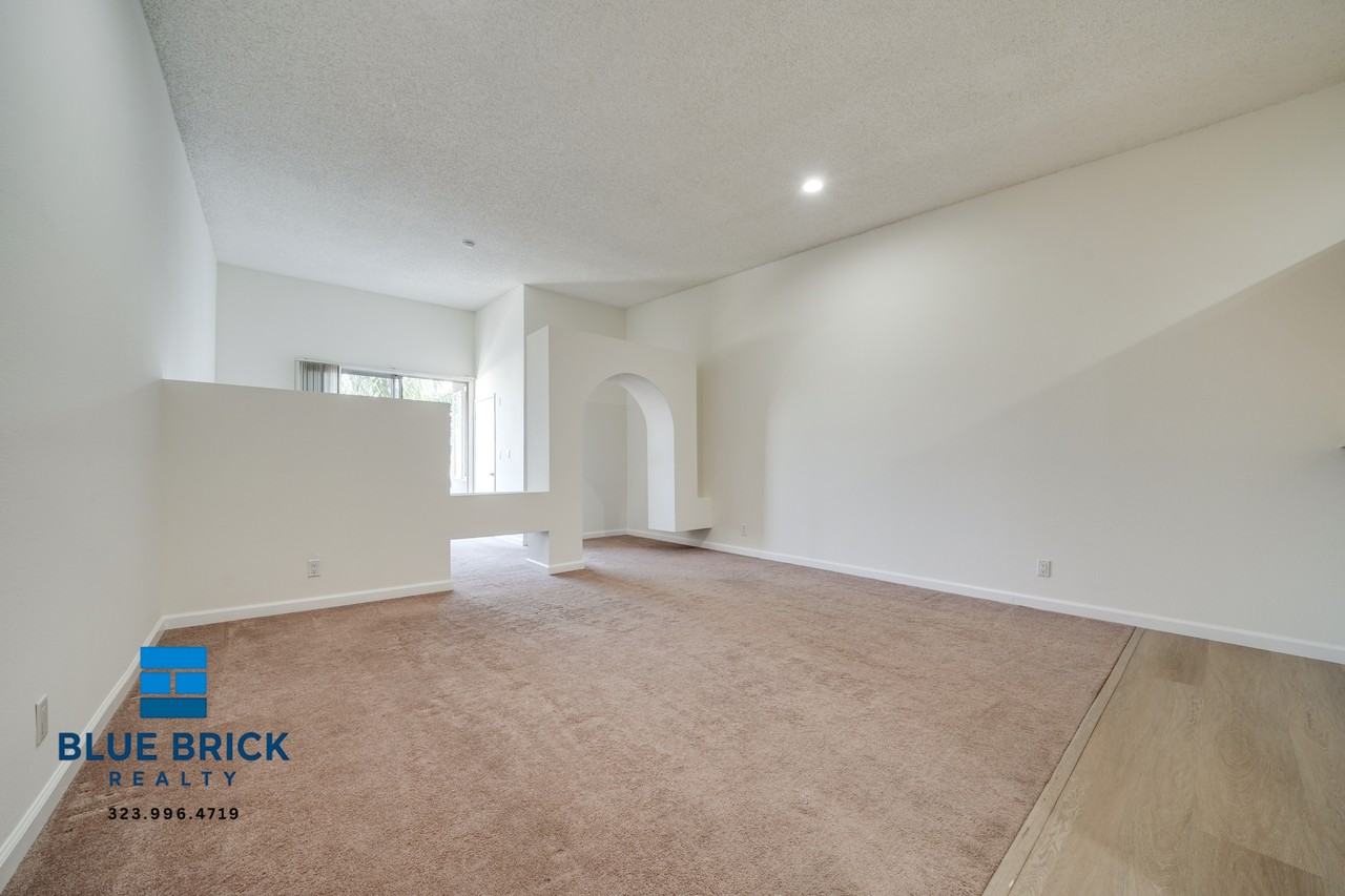 11225 Morrison St #115 - Photo 4 of 28