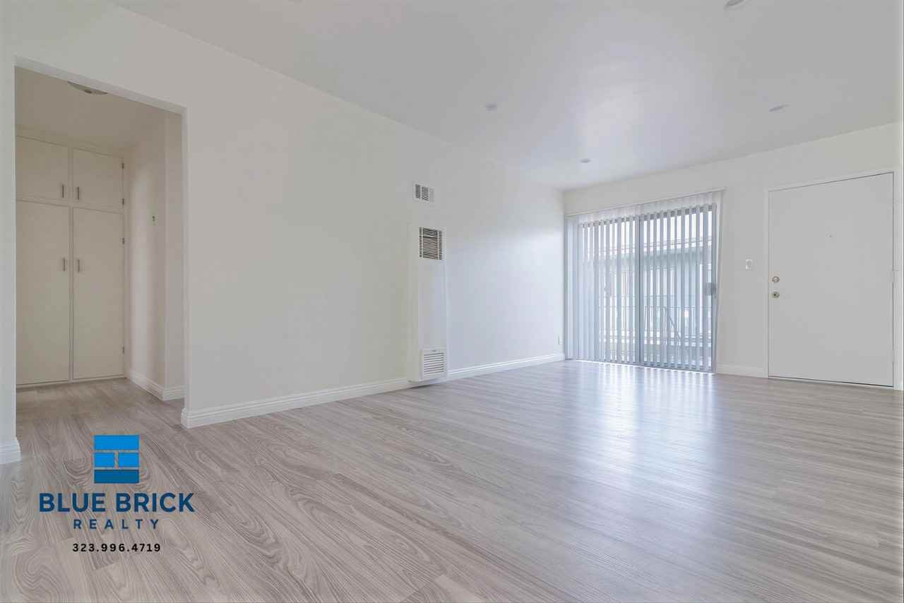 14766 Delano St #11 - Photo 7 of 14