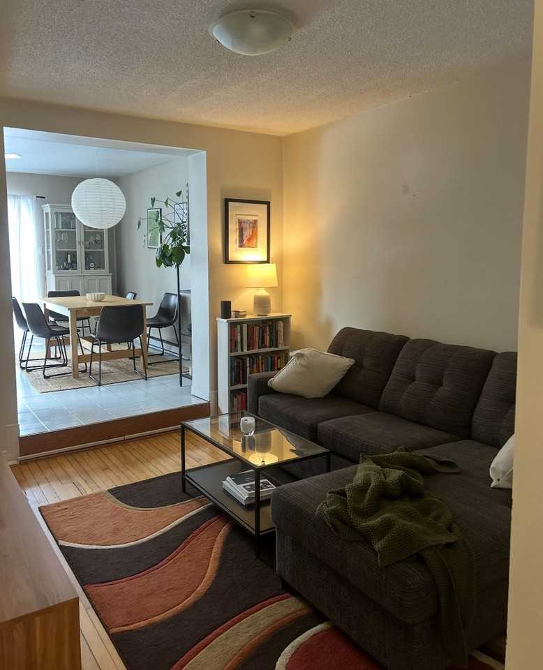 Ossington Ave & College St - Photo 2 of 11