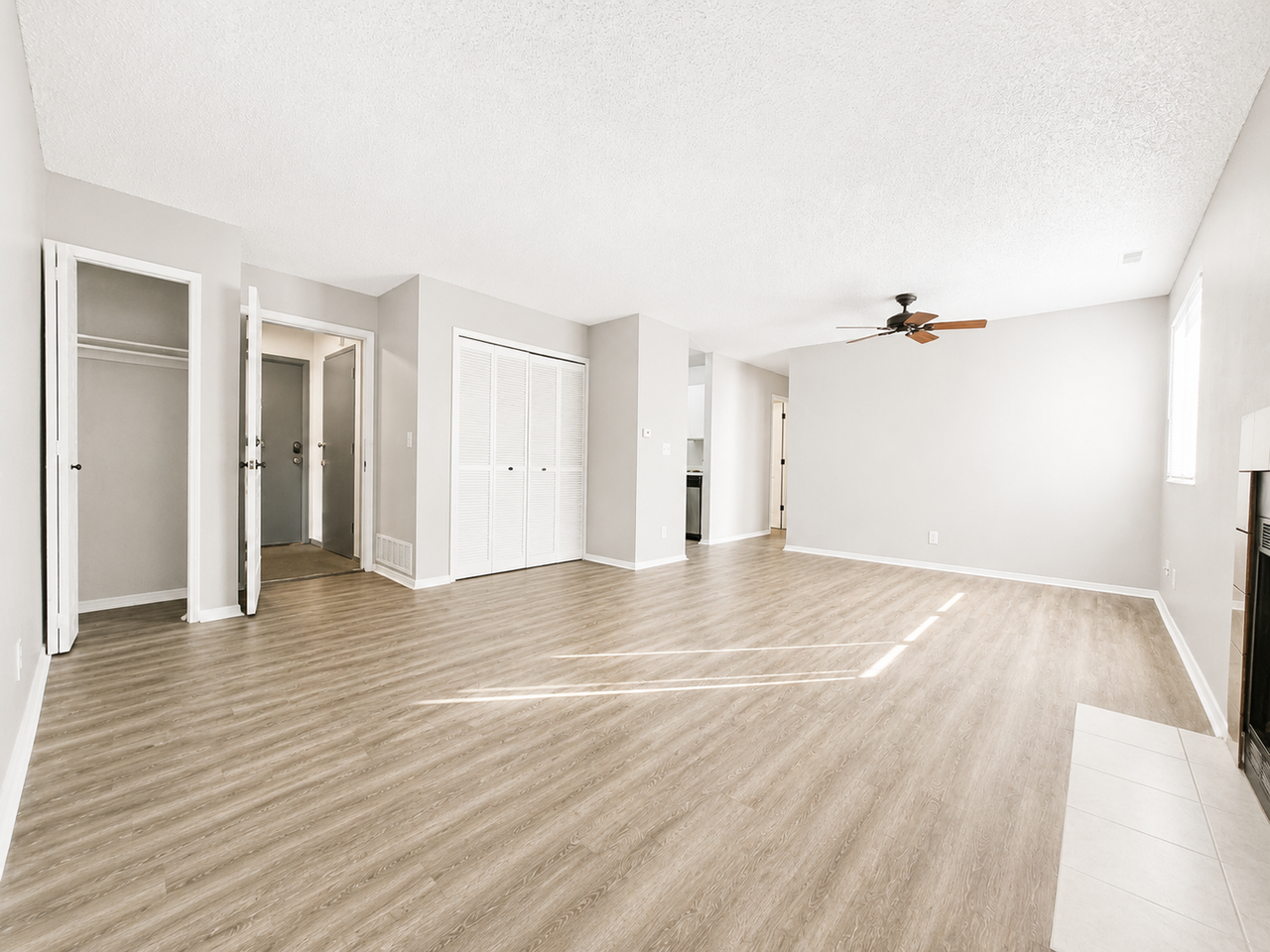 1835 Zebulon Dr #B - Photo 7 of 50