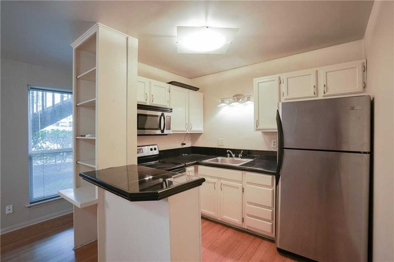 1000 W 26th St #103 - Photo 5 of 14