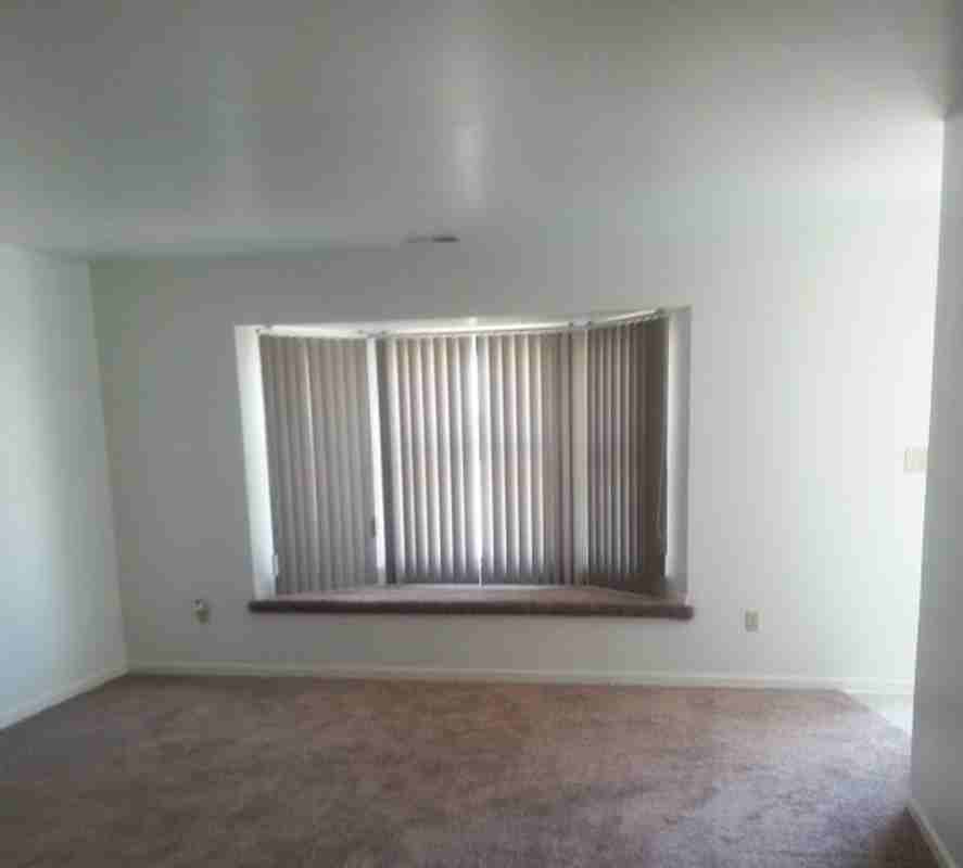 6073 Delaware Dr - Photo 5 of 9