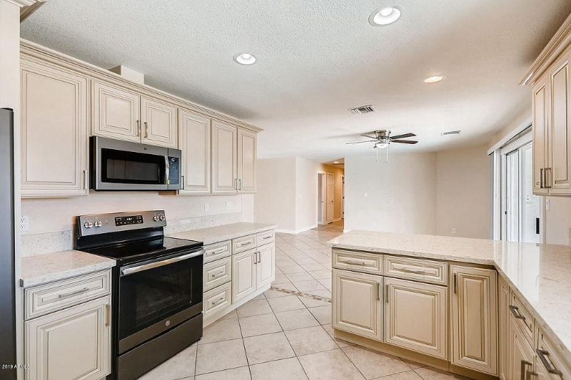 814 W Villa Maria Dr - Photo 2 of 11