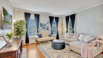 featured image of 15 Averill Ave