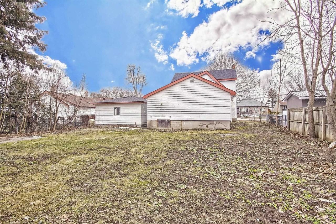 358 Gill St - Photo 7 of 15