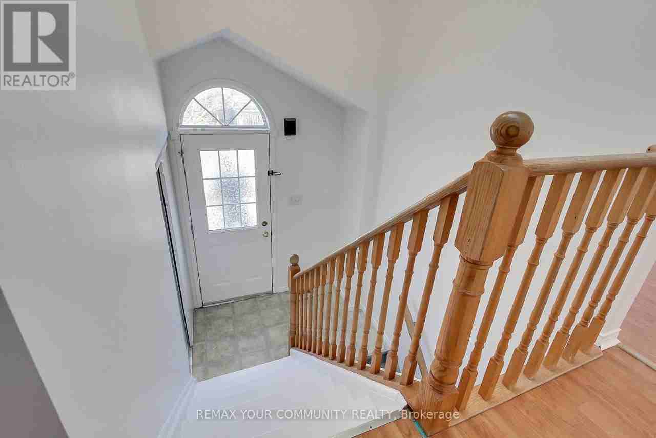 72 Ambler Bay - Photo 3 of 26